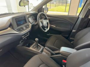 Suzuki Baleno 1.5 GL - Image 6