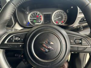 Suzuki Baleno 1.5 GL - Image 9