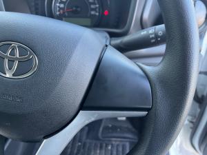 Toyota Vitz 1.0 - Image 10
