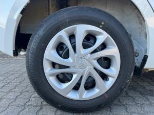 Toyota Vitz 1.0 - Image 21