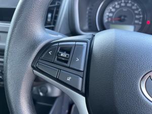 Toyota Vitz 1.0 - Image 9