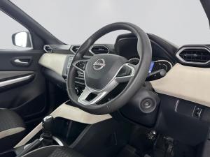 Nissan Magnite 1.0 Visia AMT - Image 12
