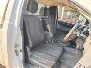 Isuzu D-Max 250 4x4 Hi-Ride - Image 6
