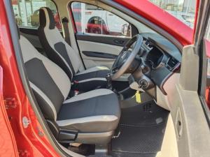 Renault Triber 1.0 Expression - Image 9
