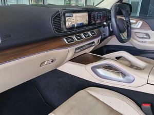 Mercedes-Benz GLS GLS450d 4Matic - Image 17