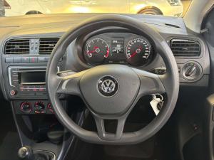 Volkswagen Polo sedan 1.4 Trendline - Image 15