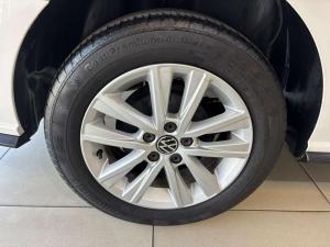 Volkswagen Polo sedan 1.4 Trendline - Image 5