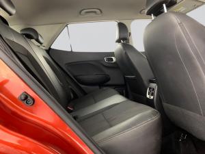 Hyundai Venue 1.0 Tgdi Glide DCT - Image 17
