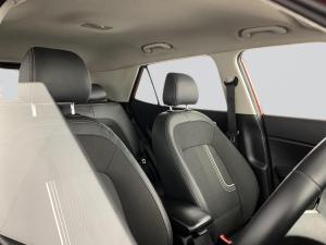 Hyundai Venue 1.0 Tgdi Glide DCT - Image 19