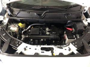 Nissan Magnite 1.0 Visia auto - Image 9