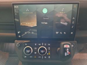 Land Rover Defender 110 D250 X-Dynamic SE - Image 21