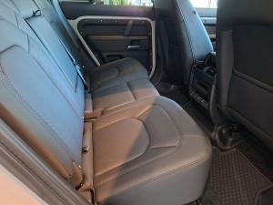 Land Rover Defender 110 D250 X-Dynamic SE - Image 25