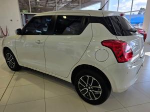 Suzuki Swift 1.2 GLX manual - Image 4