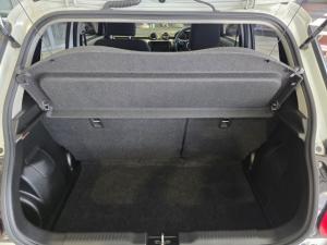 Suzuki Swift 1.2 GLX manual - Image 9