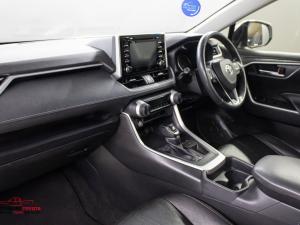 Toyota RAV4 2.0 GX auto - Image 7