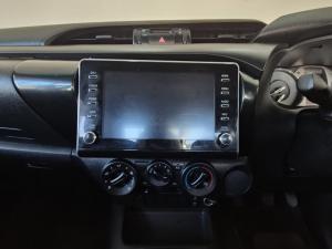Toyota Hilux 2.4GD-6 Xtra cab Raider manual - Image 10