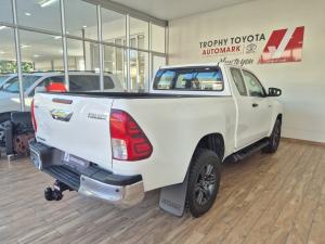 Toyota Hilux 2.4GD-6 Xtra cab Raider manual - Image 2
