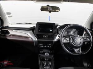 Toyota Starlet Cross 1.5 XS manual - Image 6