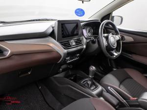 Toyota Starlet Cross 1.5 XS manual - Image 7