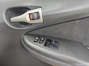 Toyota Corolla 1.6 Professional - Image 14