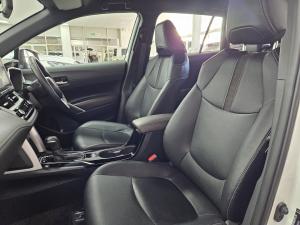 Toyota Corolla Cross 1.8 Hybrid XS - Image 11