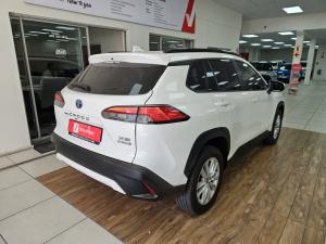 Toyota Corolla Cross 1.8 Hybrid XS - Image 2