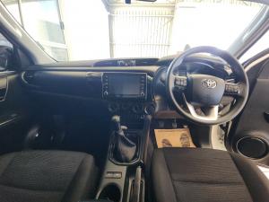Toyota Hilux 2.4GD-6 single cab Raider manual - Image 6