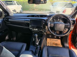 Toyota Hilux 2.8GD-6 double cab Legend manual - Image 6
