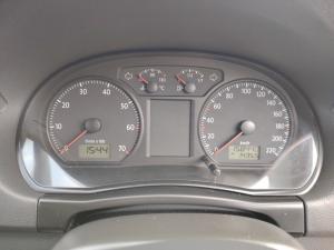 Volkswagen Polo Vivo sedan 1.4 Trendline - Image 9