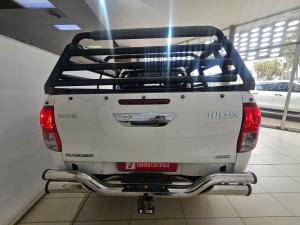 Toyota Hilux 2.8GD-6 double cab 4x4 Raider auto - Image 5