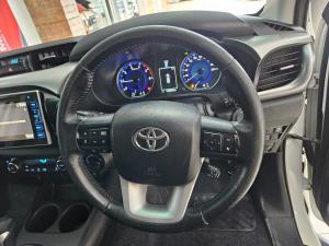 Toyota Hilux 2.8GD-6 double cab 4x4 Raider auto - Image 8