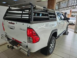 Toyota Hilux 2.8GD-6 double cab 4x4 Raider auto - Image 2