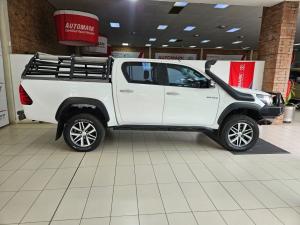 Toyota Hilux 2.8GD-6 double cab 4x4 Raider auto - Image 3