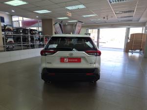 Toyota RAV4 2.0 GX auto - Image 5