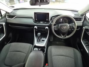 Toyota RAV4 2.0 GX auto - Image 6