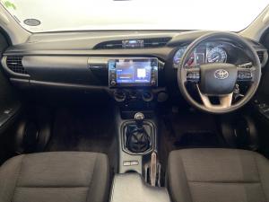 Toyota Hilux 2.4GD-6 single cab Raider manual - Image 6