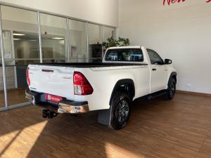 Toyota Hilux 2.4GD-6 single cab Raider manual - Image 2