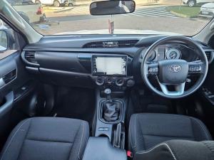 Toyota Hilux 2.8GD-6 double cab 4x4 Raider - Image 6
