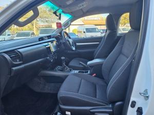 Toyota Hilux 2.8GD-6 double cab 4x4 Raider - Image 7