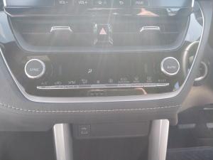 Toyota Corolla Cross 1.8 HEV XS - Image 17