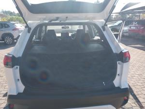 Toyota Corolla Cross 1.8 HEV XS - Image 20