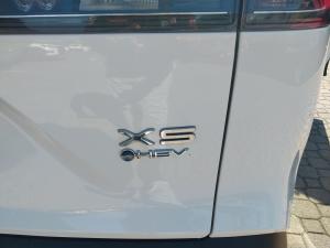 Toyota Corolla Cross 1.8 HEV XS - Image 27
