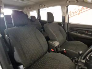 Suzuki Ertiga 1.5 GL manual - Image 16