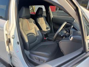 Toyota Corolla Cross 1.8 HEV XR - Image 15