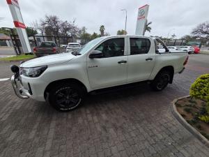 Toyota Hilux 2.4 GD-6 Raider 4X4 automaticD/C - Image 3