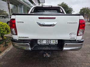 Toyota Hilux 2.4 GD-6 Raider 4X4 automaticD/C - Image 5