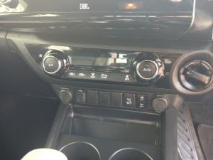 Toyota Hilux 2.8 GD-6 RB Legend 4X4 automaticD/C - Image 13