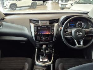 Nissan Navara 2.5D LE 4X2 automatic D/C - Image 6