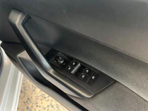 Volkswagen Polo 1.0 TSI - Image 13