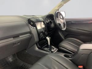 Isuzu D-MAX 250 HO X-RIDER automatic D/C - Image 16